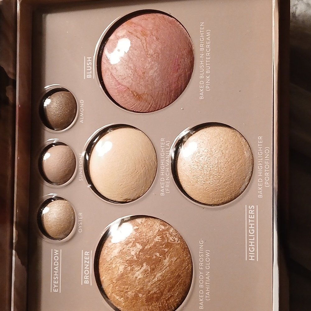 NEW Laura Geller Baked Full Face Basics Palette - Picture 2 of 4